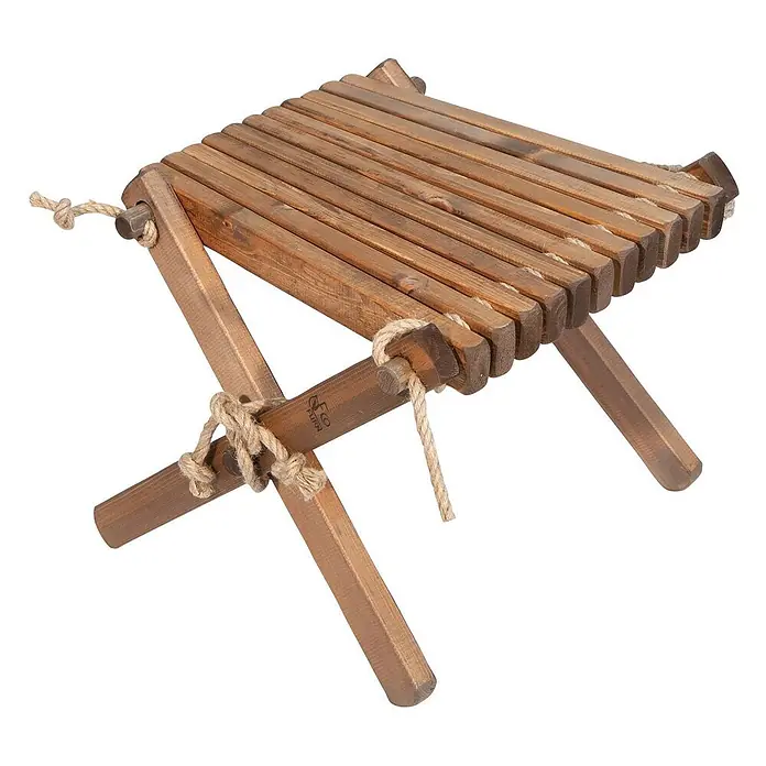 Jardinion Garten-Beistelltisch Abstelltisch 54cm x 49cm x 45cm Klapphocker Braun Kiefer - L x B x H: 54 x 49 x 45 cm, Braun - Klappbarer Holzschemel mit Lattenrostplatte und Seildetails zur Montage. Naturholzoptik.