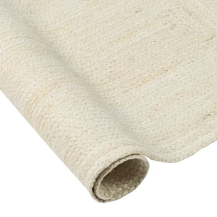 Alfombra de yute Nazar - Multicolor, 110 x 60 cm - Primer plano de una alfombra de yute enrollada de color claro, destacando su textura natural y patrón tejido. Ideal para un ambiente acogedor.