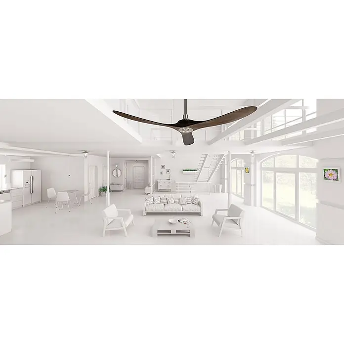 Vam Deckenventilator Energiespar Deckenventilator KOA Nickel 178 cm - Naturholz, 1.780 mm, 27 W - Großer moderner Deckenventilator mit drei dunklen Holz-Flügeln und silbernem Gehäuse, in hellem Wohnraum montiert.