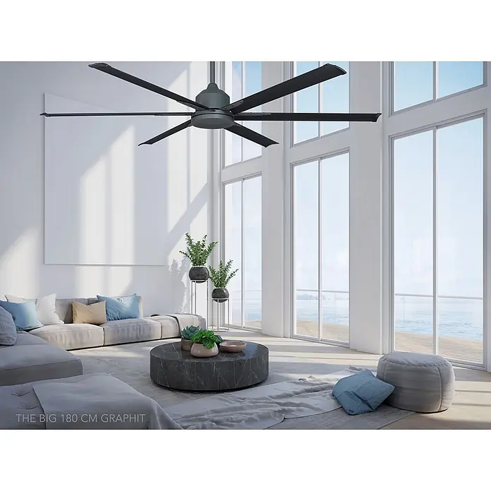 Vam Deckenventilator Energiespar Deckenventilator THE BIG 180 cm graphit - Graphit, 1.830 mm, 47 W - Großer graphitfarbener Deckenventilator mit sechs Flügeln, in einem geräumigen modernen Wohnzimmer.