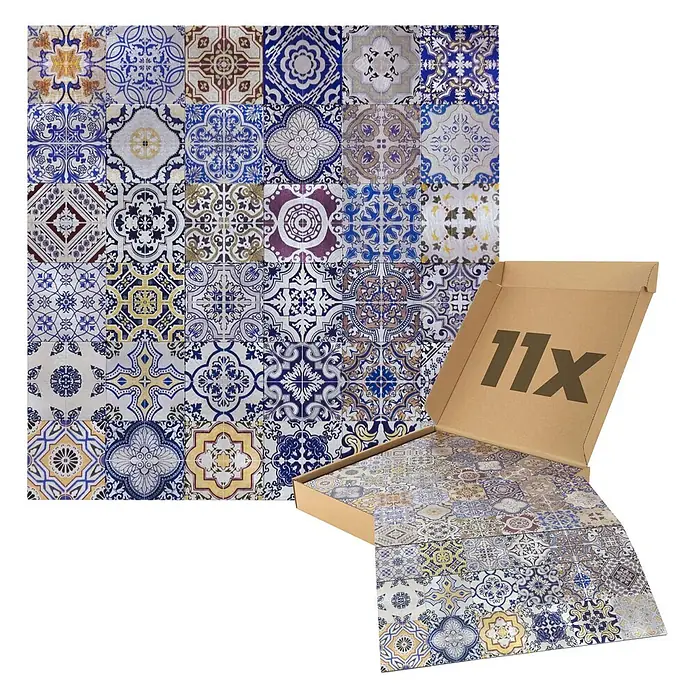 Dalsys Wandfliese 1m² Selbstklebende Fliesen bunte Ornamente 11 Stück Lissabon - 30,5 x 30,5 cm, Mehrfarbig - Dekorative selbstklebende Fliesenpaneele mit bunten mediterranen Mustern, gestapelt in einem mit '11x' markierten Karton.