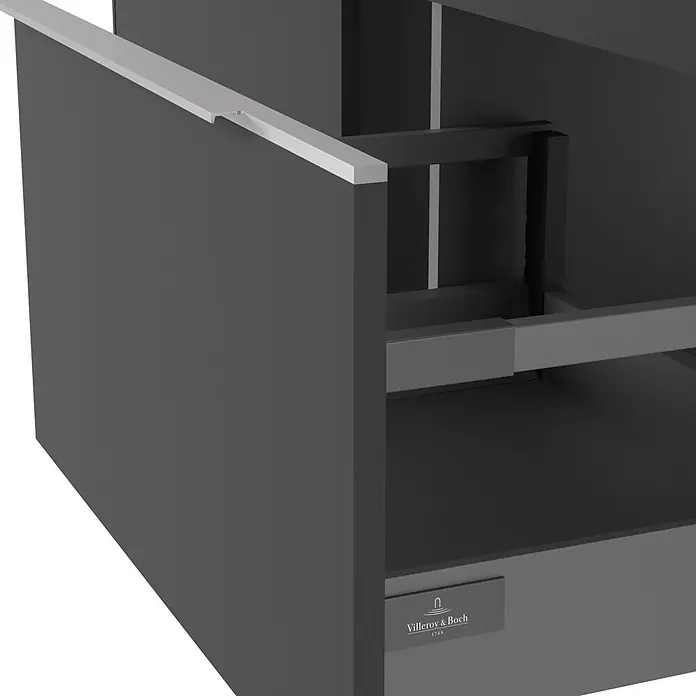 Villeroy & Boch Subway 3.0 Badmöbel-Set - Gesamtbreite Badmöbel: 127,2 cm, Graphite, Hahnloch: Ohne, Waschbecken in Weiß Alpin mit schmutzabweisender Glasur, Eine große Waschschüssel - Dunkelgrauer Schubladeninnenraum mit sichtbarer Innenstruktur und Villeroy & Boch-Logo.