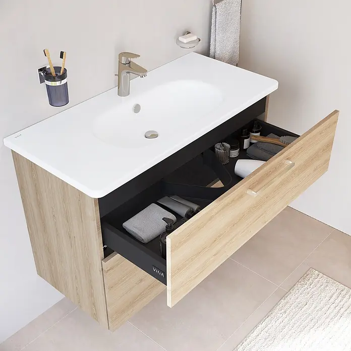 VitrA Badmöbel-Set Root Flat - B x T x H: 100 x 45 x 65 cm, Eiche Natur - Badezimmermöbel mit weißem Waschbecken, hellem Holzschrank und offener Schublade mit dunkler Organisation.