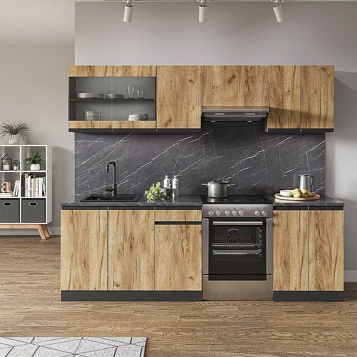 Vicco Küchenzeile Raul Goldkraft Eiche J-Shape, ohne Arbeitsplatte mit LED-Leisten - Goldkraft Eiche, Ohne Elektrogeräte - Moderne Küchenzeile mit Holzoptik-Schränken, dunkler Marmor-Rückwand, schwarzem Spülbecken und Edelstahlofen.