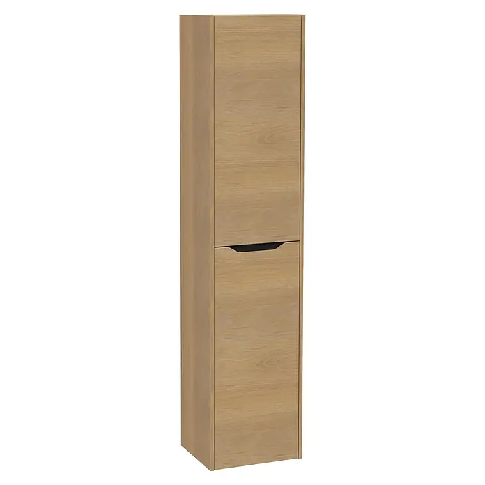 VitrA Integra Square Hochschrank - B x T x H: 40 x 37 x 180 cm, Eiche Gold, Inklusive 4 Glaseinlegeböden, DIN Anschlag: Links - Hoher Schuhschrank in heller Eichenoptik mit zwei Türen, die untere mit integriertem schwarzem Griff.