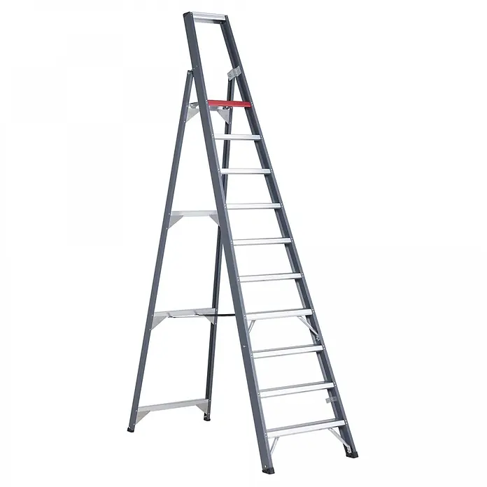 Altrex Stehleiter Falco einseitig begehbare Stufenleiter FEO 10 Stufen - Anzahl Tritte: 10 Stk., Arbeitshöhe: 4.350 m, Aluminium - Silbergraue Aluminium-Stehleiter mit breiten Stufen und roter Sicherheitsleiste.