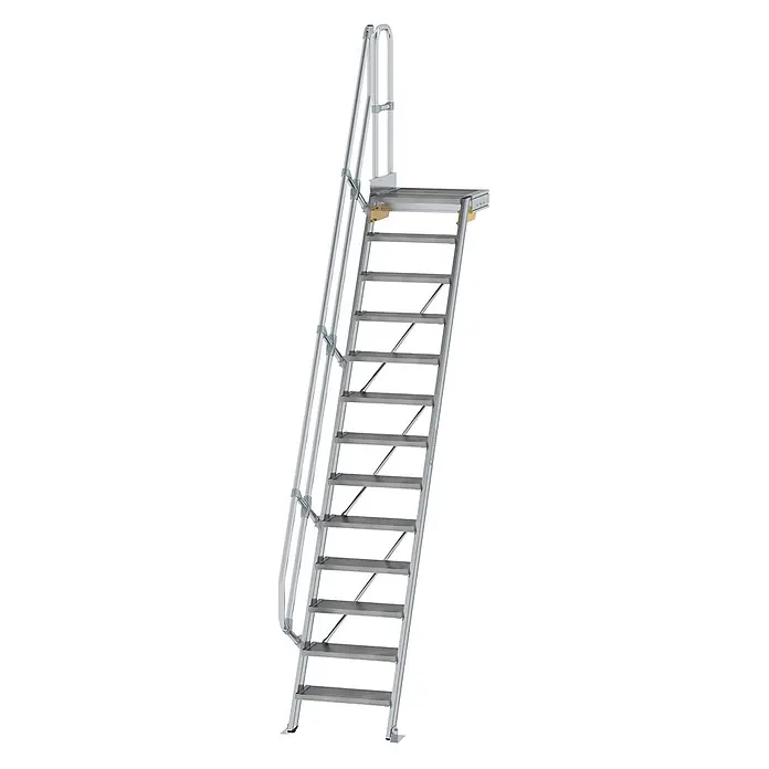 Munk Raumspartreppe Treppe mit Plattform 60° inkl. einen Handlauf, 600mm Stufenbreite, 13 Stuf -  - Silberne Aluminium-Zugangsleiter mit Handläufen, einer oberen Plattform und breiten, rutschfesten Stufen.