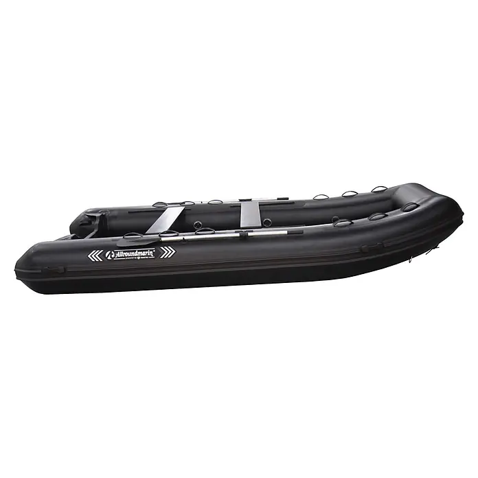 Tohatsu Schlauchboot Allroundmarin T420 - L x B: 418 x 200 cm, Geeignet für: 7 Personen, Nutzlast: 1.000 kg - Schwarzes Schlauchboot mit Rudern, Tragegriffen und „Allroundmarin“-Branding.