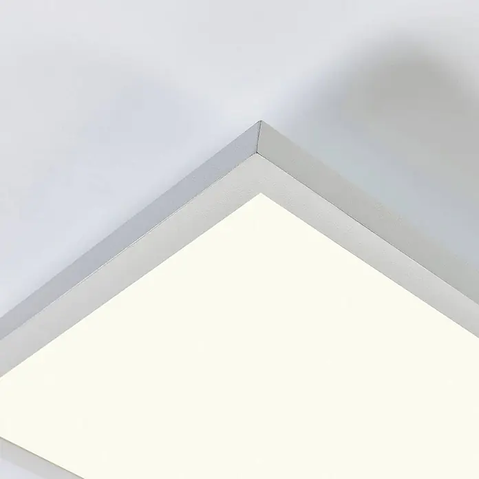 Arcchio LED-Panel Philia - L x B x H: 120 x 30 x 5,5 cm, weiß / opal, weiß / opal - Quadratische LED-Panel-Leuchte mit silbergrauem Rahmen, die helles weißes Licht abgibt.