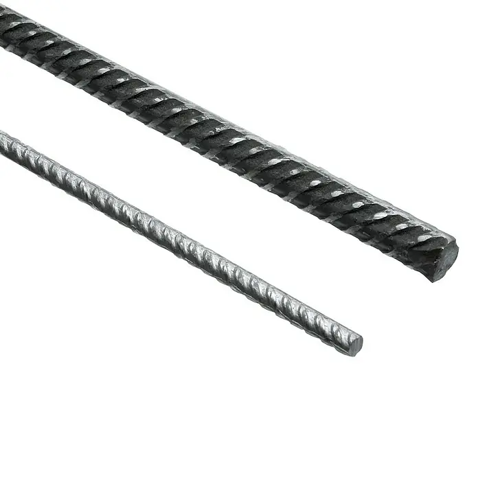 Catnic Torstahl - Durchmesser: 4 mm, Länge: 2 m - Nahaufnahme von zwei Stahlbetonstäben unterschiedlicher Dicke, die auf einem weißen Hintergrund liegen. Ideal für Bauprojekte.