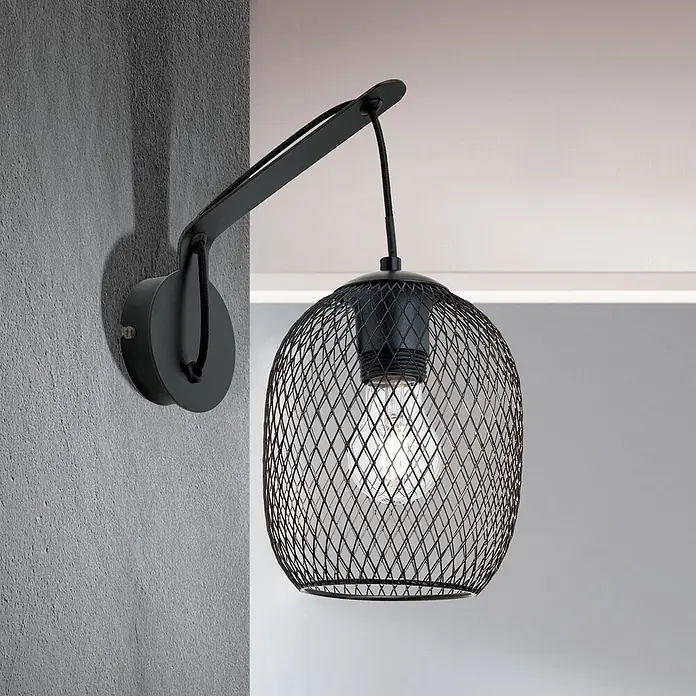 Orion Leuchten Wandleuchte - L x B x H: 24 x 15 x 30 cm, E27 - Schwarze Metall-Wandleuchte mit verstellbarem Arm und einem hängenden Drahtgitter-Schirm, der eine Glühbirne zeigt.