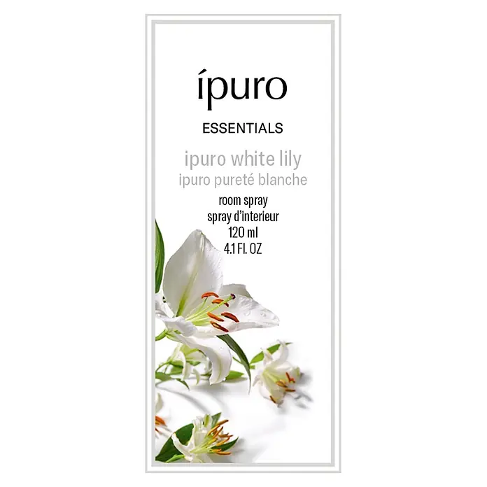 Ipuro Raumspray - White Lily, 120 ml - Weißes ípuro Essentials White Lily Raumspray-Etikett mit schwarzem Text und zarten weißen Lilien.