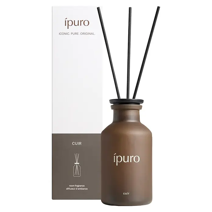 Ipuro Classic Raumduft - Cuir, 240 ml - Brauner, mattierter Raumduft-Diffusor mit schwarzen Stäbchen und braun-weißer Verpackung.