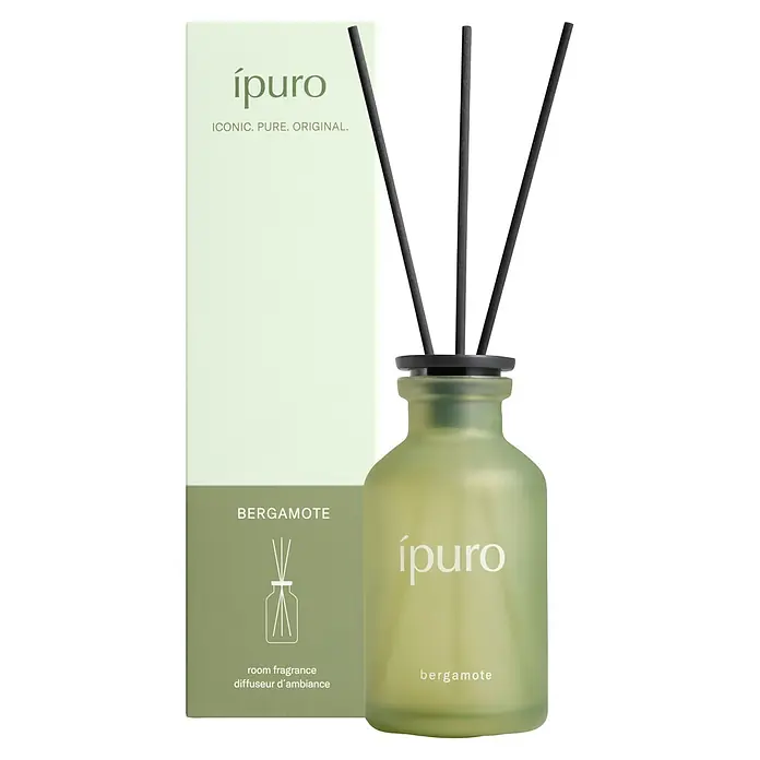Ipuro Classic Raumduft - Bergamotte, 75 ml - Milchgrüner ípuro Bergamote Reed-Diffusor mit schwarzen Stäbchen und passender hellgrüner Box.
