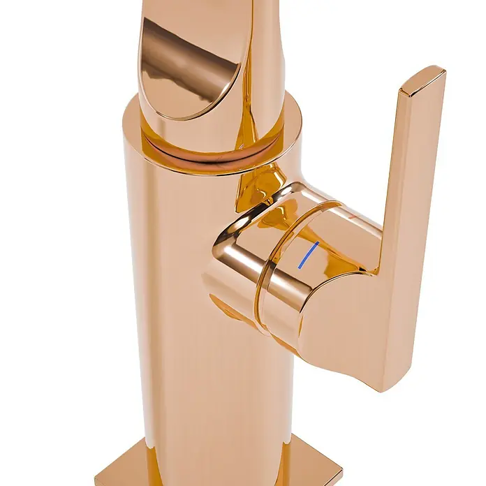 VitrA Suit Waschtischarmatur - Kupfer, Glänzend, Ohne Zugstange, Höhe: 25,7 cm - Glänzender rosegoldener Wasserhahn mit Hebelgriff und blauer Kaltwasseranzeige.