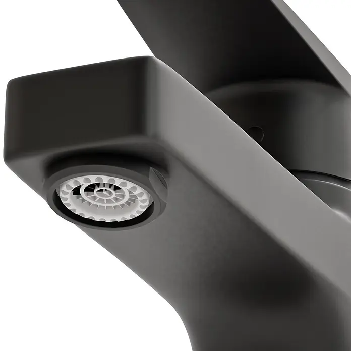 VitrA Flow Square Waschtischarmatur - Schwarz, Matt, Höhe: 17,6 cm, Ohne Zugstange - Nahaufnahme einer matten dunkelgrauen Armatur mit weißem Strahlregler am Auslauf.