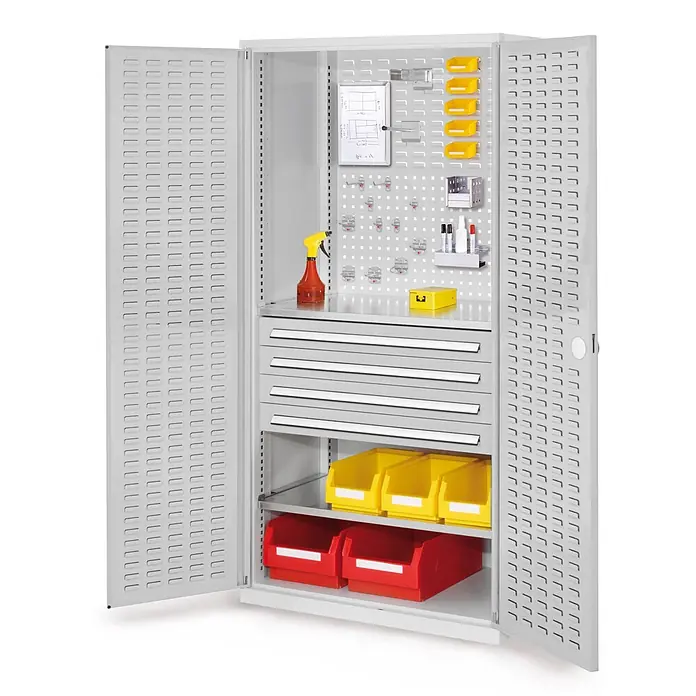 Kappes Metall-Mehrzweckschrank ®RasterPlan Schubladenschränke 1950x1000x600mm Schlitzplattentüren Model - 60 cm x 1.000 cm x 1,95 m, Lichtgrau - Grauer Metallschrank mit offenen perforierten Türen, innen mit Lochwand, Schubladen, Regalen und verschiedenen Aufbewahrungsbehältern und Werkzeugen.