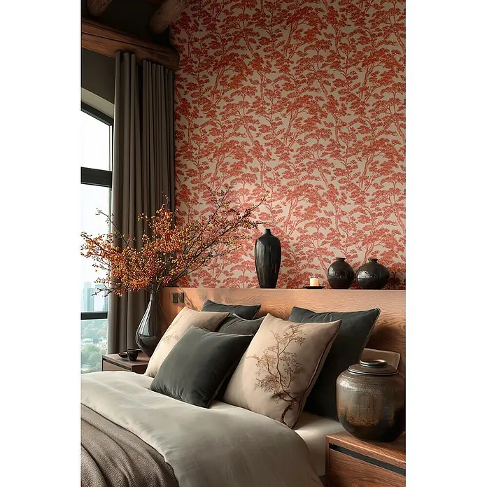 A.S. Création Metropolitan Stories Vibes & Styles Vliestapete Zen - Rot-Beige, Floral, 10,05 x 0,53 m - Tapete mit dichtem Muster aus rot-orangen Kiefern auf hellem Hintergrund in einem Schlafzimmer.