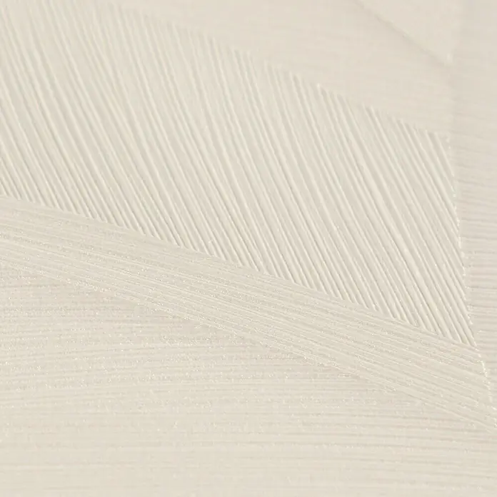 A.S. Création Metropolitan Stories Vibes & Styles Vliestapete Palme - Weiß, Floral, 10,05 x 0,53 m - Helle cremefarbene Texturoberfläche mit subtilen diagonalen und horizontalen Linienmustern.
