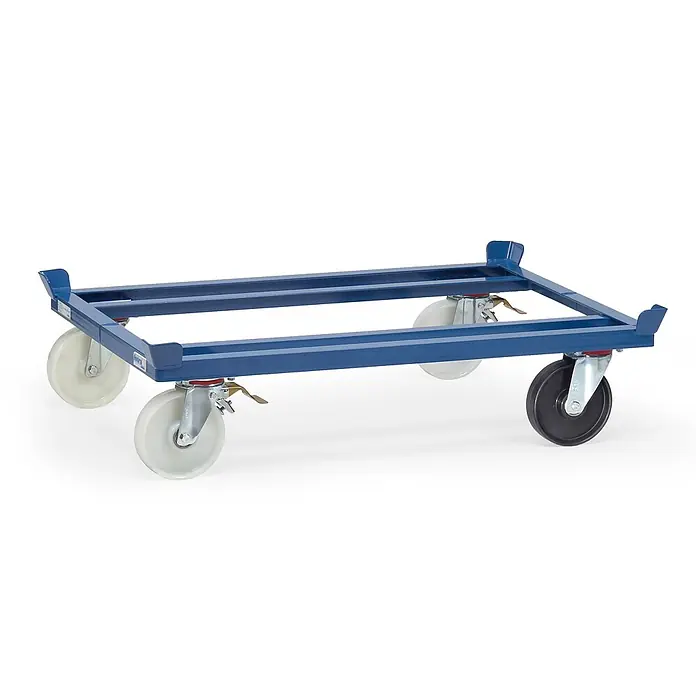 Fetra Palettenwagen Paletten-Fahrgestell mit elektrisch leitfähiger Rolle 1210x810 mm Ladeflä - L x B x H: 121 cm x 85,5 cm x 0,01 m - Blauer Stahldolly mit rechteckigem Rahmen und vier Rädern, drei weißen und einem schwarzen, teilweise mit Bremsen.