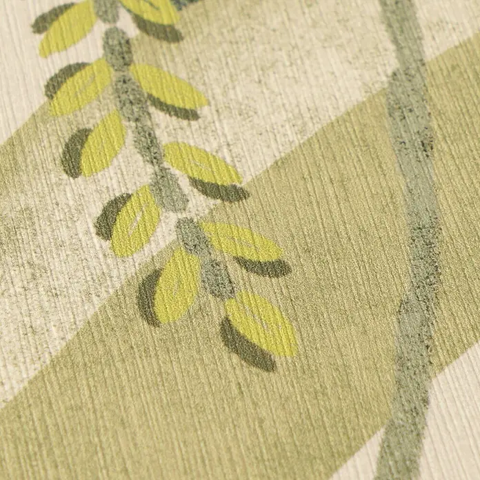 A.S. Création Pintwalls 3 Vliestapete Tropen - Grün-Creme, Floral, 10,05 x 0,53 m - Strukturmuster mit grünen Blättern an Zweigen und gestreiften Formen in Grün- und Beigetönen.