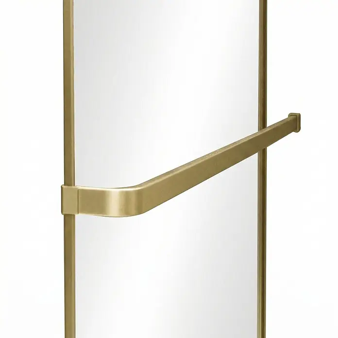 SCHÖNER WOHNEN-Kollektion Duschwand Walk In Yuna mit Bogen Dusche Mattgold Klar hell - Mattgold - Gebürsteter Messinggriff oder Handtuchhalter mit geschwungenem Design, an einem vertikalen Rahmen befestigt.