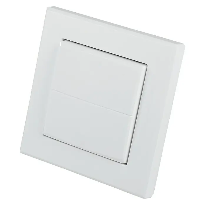 Homematic IP Taster Wippe HmIP-BRU - Ohne Pfeile, Weiß, 16 x 86 x 86 mm - Ein Nahaufnahme eines einzelnen, weißen Lichtschalters, der an einer Wand befestigt ist und ein minimalistisches Design aufweist.