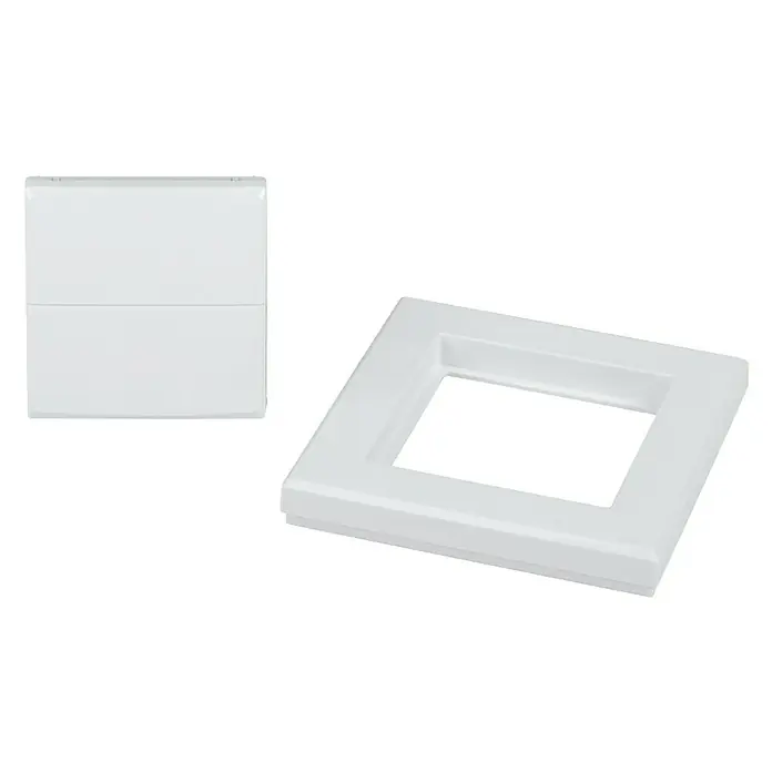Homematic IP Taster Wippe HmIP-BRU - Ohne Pfeile, Weiß, 16 x 86 x 86 mm - Nahaufnahme einer weißen Schalterabdeckung und einer Blende, die ein sauberes, modernes Design für jeden Raum bietet.