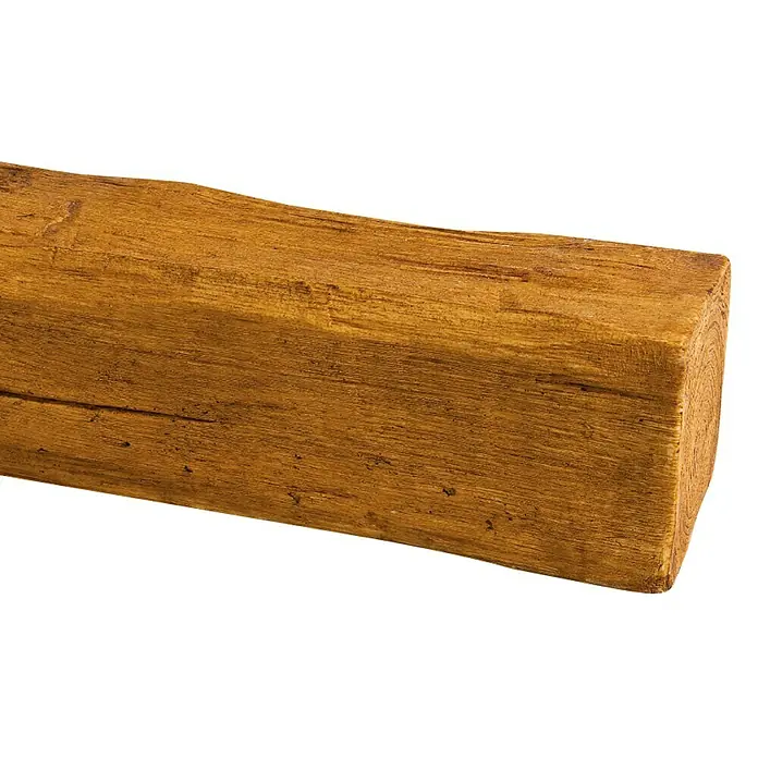 Dekobalken - Hellbraun, 200 x 9,5 x 6 cm, Polyurethan - Nahaufnahme eines rechteckigen Balkens mit einer rustikalen Holzmaserung vor schwarzem Hintergrund.