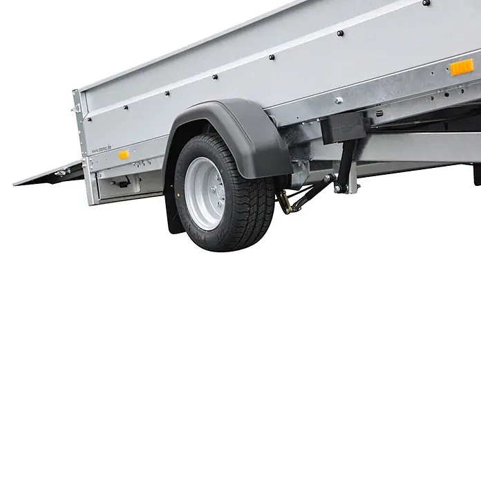 Stema Kippanhänger MU.T O2 13-25-15.1 - Nutzlast: 898 kg, Einachser, Kasteninnenmaß: 251 x 153 cm - Seitenansicht eines silbernen Anhängers mit offener Seitenklappe, schwarzem Radkasten und sichtbarem Reifen.