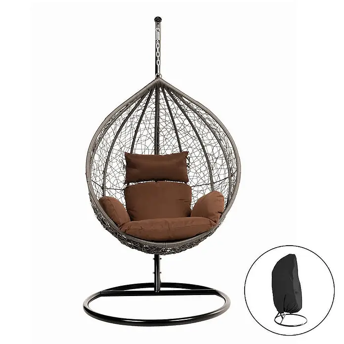 Home Deluxe Hängesessel CIELO inkl. Regenabdeckung - Kunststoff, Grau - Grauer Rattan-Hängesessel mit braunen Kissen auf schwarzem Ständer, inklusive schwarzer Schutzhülle.