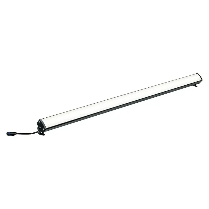 Paulmann Plug & Shine LED-Außenleuchte - 8 W, Warmweiß, IP67, L x B x H: 85,6 x 5,2 x 5,8 cm - Eine lange LED-Lichtleiste mit einem schwarzen Rahmen, die in einem dunklen Raum beleuchtet wird. Perfekt für moderne Beleuchtungskonzepte!