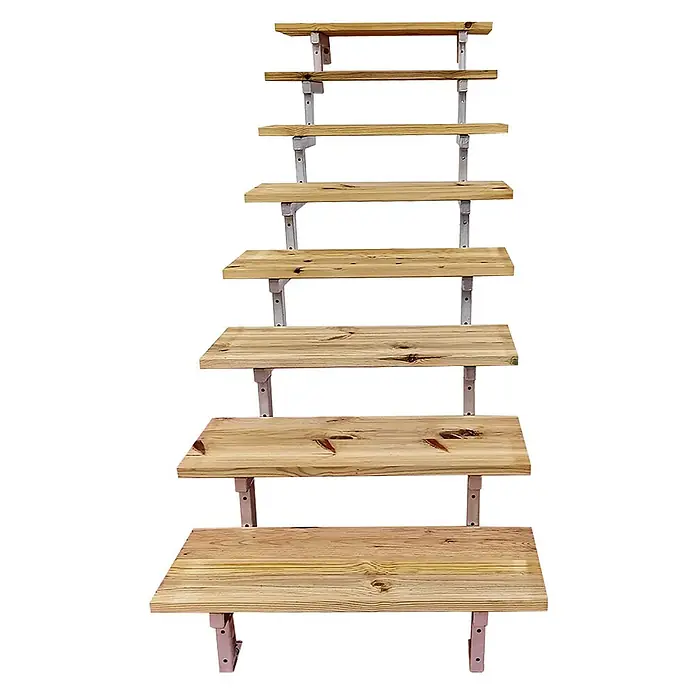 Vinuovo Außentreppe OSLO - Stahltreppe Außen H139cm 8 Treppenstufen Holz KDI Breite 60cm - Anzahl Steigungen: 8 Stk., Gerade - Gestufter Holzpräsenter mit acht naturbelassenen Holzregalen, gestützt von hellgrauen Metallhalterungen.