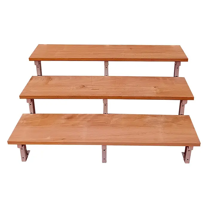 Vinuovo Außentreppe BALI Gartentreppe Stahl H54cm - 3 Bankirai Hartholz Stufen B160cm - Anzahl Steigungen: 3 Stk., Gerade - Dreistufiges Display-Regal aus hellem Holz mit hellgrauen Metallstützen.