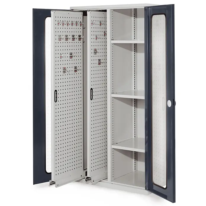 Kappes Metall-Mehrzweckschrank ®RasterPlan Vertikalschränke 1950x1000x600mm Modell 80 Sichtfenstertüren - Anthrazitgrau - Metallschrank mit zwei verschiebbaren hellgrauen Lochwandpaneelen und verstellbaren Einlegeböden. Dunkelgrau/blaue Flügeltüren.