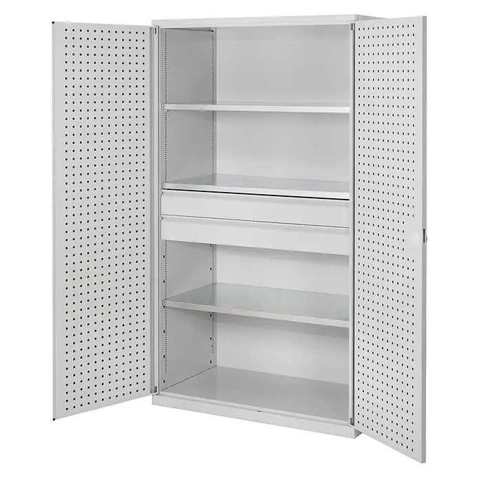 Kappes Metall-Mehrzweckschrank ®RasterPlan Großvolumenschränke 1950x1130x590mm Lochplattentüren Modell - 59 cm x 1.130 cm x 1,95 m, Lichtgrau - Heller grauer Metallschrank mit offenen, gelochten Türen, Einlegeböden und einer ausziehbaren Schublade.