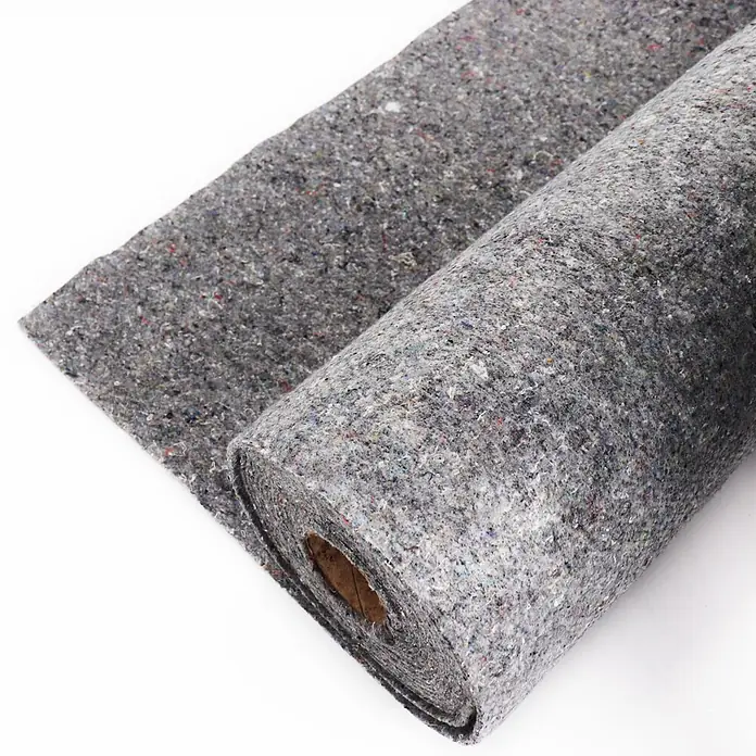 Aquagart Bodenschutzvlies 28m² 1000g/m² 2m Bewässerungsvlies -  - Rolle aus grauem, meliertem Schutzfilz mit sichtbarer Faserstruktur und Pappkern.