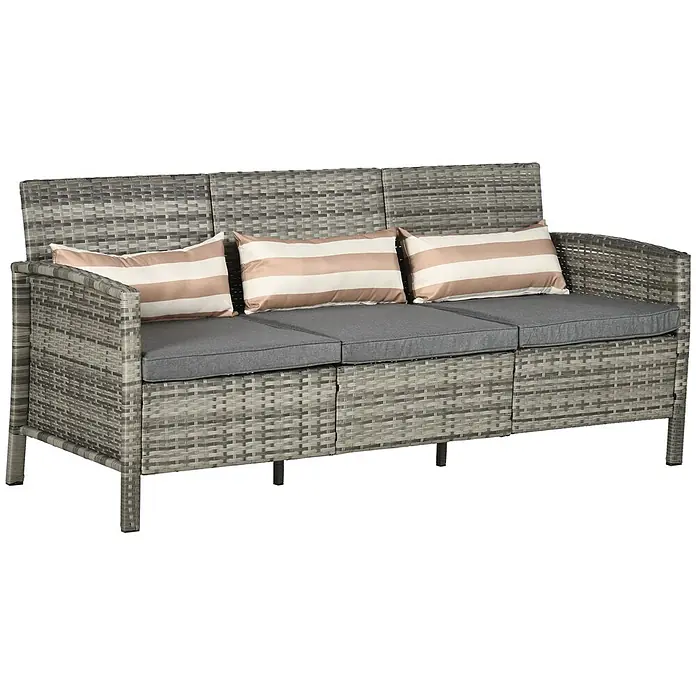 Outsunny Loungesofa - Stahl, PE-Kunststoff, Polyester, Grau - Graues Polyrattan 3-Sitzer Gartensofa mit dunkelgrauen Kissen und gestreiften Zierkissen.