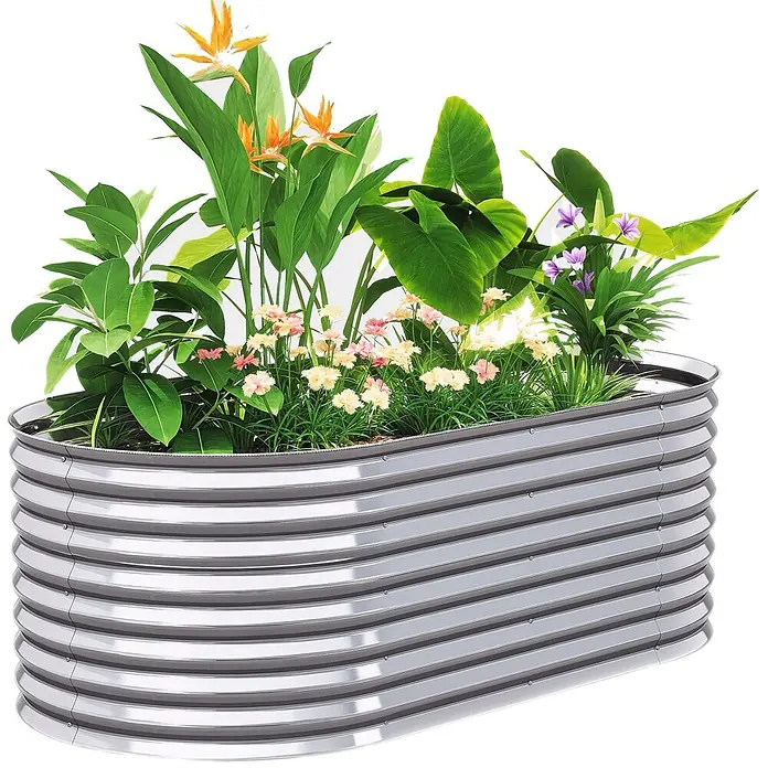 Outsunny Hochbeet - Stahl, Grau - Silbernes Hochbeet aus Wellblech, gefüllt mit grünen Pflanzen und bunten Blumen.