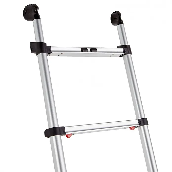 Altrex Teleskopleiter Teleskopleiter Smart Up Active 13 Sprossen - Anzahl Tritte: 13 Stk., Arbeitshöhe: 4.800 m, Aluminium - Teleskopleiter-Teil aus silbernem Aluminium mit schwarzen Verbindern und roten Entriegelungstasten.