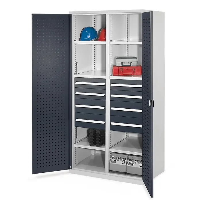 Kappes Metall-Mehrzweckschrank Schwerlastschränke mit Mitteltrennwand 1950x1000x600mm Lochplattentüren M - 60 cm x 1.000 cm x 1,95 m, Anthrazitgrau - Metallschrank mit zwei gelochten anthrazitfarbenen Türen, Einlegeböden und mehreren anthrazitfarbenen Schubladen, zur Aufbewahrung von Helmen und Werkzeugen.
