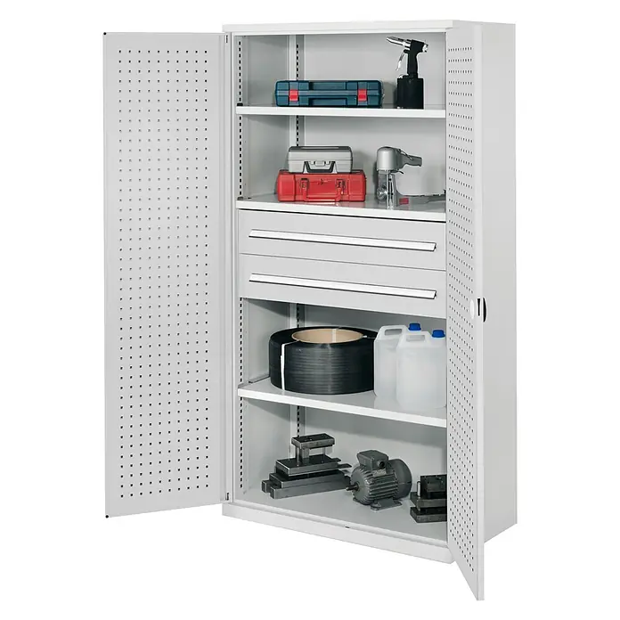 Kappes Metall-Mehrzweckschrank Schwerlastschränke ohne Mitteltrennwand 1950x1000x600mm Modell 42 Lochplat - 60 cm x 1.000 cm x 1,95 m, Lichtgrau - Grauer Metall-Werkstattschrank mit Lochtüren, Regalböden und Schubladen, gefüllt mit Werkzeugen und Zubehör.