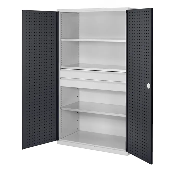 Kappes ®RasterPlan Großvolumenschränke 1950x1130x590mm Lochplattentüren Modell 3 anthrazitgrau -  - Weißer Metallschrank mit offenen dunkelgrauen Lochblechtüren, verstellbaren Regalböden und Schubladen.