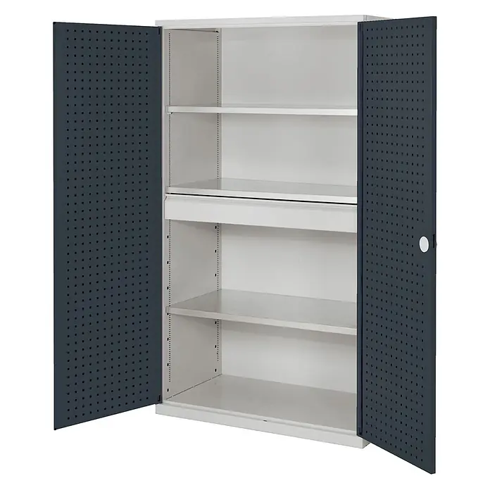 Kappes ®RasterPlan Großvolumenschränke 1950x1130x590mm Lochplattentüren Modell 2 anthrazitgrau -  - Offener Metallschrank in Grau mit dunkelgrauen perforierten Türen und verstellbaren Einlegeböden für Ordnung.