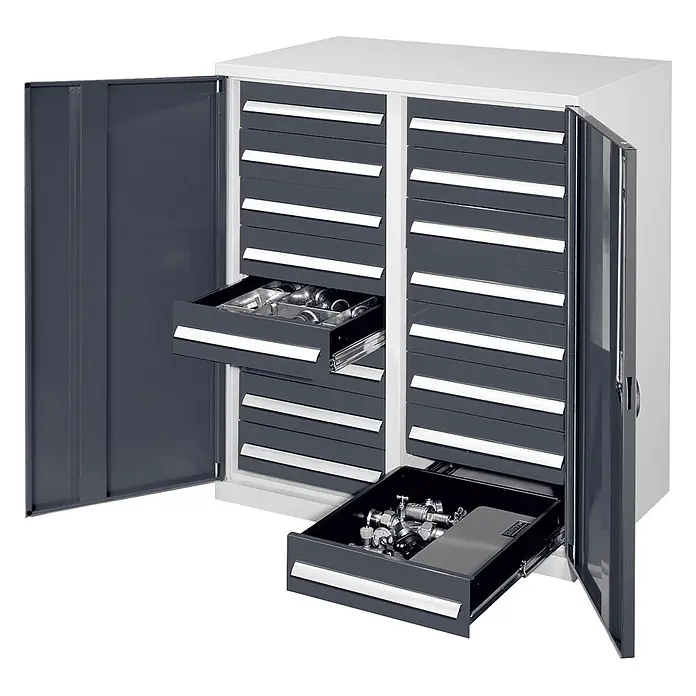 Kappes Metall-Mehrzweckschrank Schwerlast-Beistellschränke mit Mitteltrennwand 1110x1000x600mm Vollblecht - 60 cm x 1.000 cm x 1,11 m, Anthrazitgrau - Zweifarbiger Metallschrank mit zahlreichen grauen Schubladen, zwei geöffnet zeigen Metallteile.