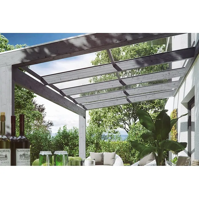 SKAN HOLZ Terrassenüberdachung Novara - B x T: 450 x 359 cm, Schiefergrau, Polycarbonat, Transparent - Hölzerne Pergola mit transparenten Dachpaneelen, die eine Außenterrasse bedeckt.