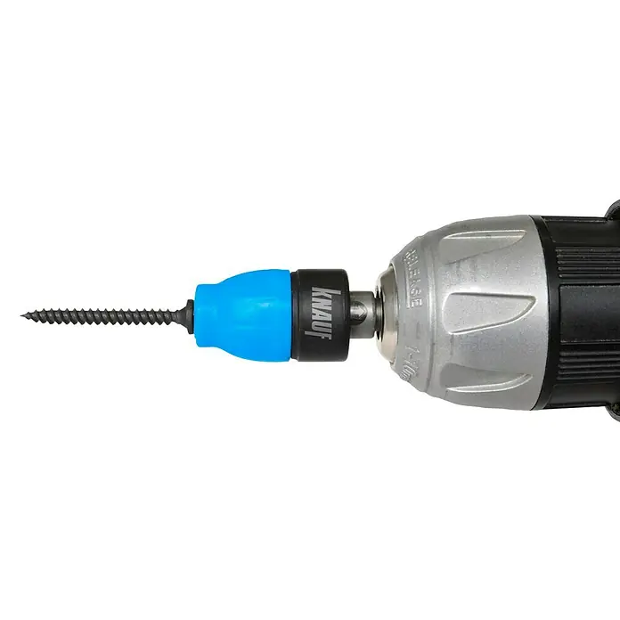 Knauf Schraubvorsatz - HK11 - Bild einer Bohrmaschine mit einem KNAUF-Schraubvorsatz und einer schwarzen Schraube. Das Werkzeug ist auf einem weißen Hintergrund.