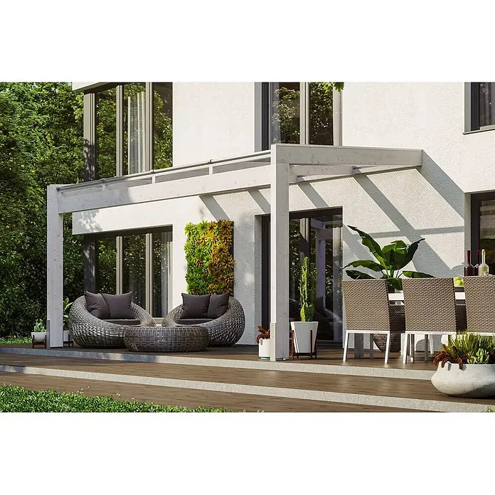 SKAN HOLZ Terrassenüberdachung Novara - B x T: 450 x 309 cm, Weiß, Polycarbonat, Transparent - Weiße Holzpergola überdacht eine moderne Terrasse mit Lounge- und Essmöbeln.