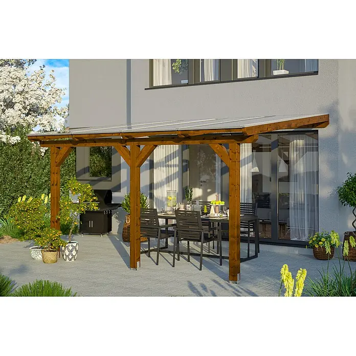 SKAN HOLZ Terrassenüberdachung Bormio - B x T: 434 x 250 cm, Nussbaum, Polycarbonat, Transparent - Braune Holzpergola mit transparentem Dach über einer Terrassen-Essgruppe.