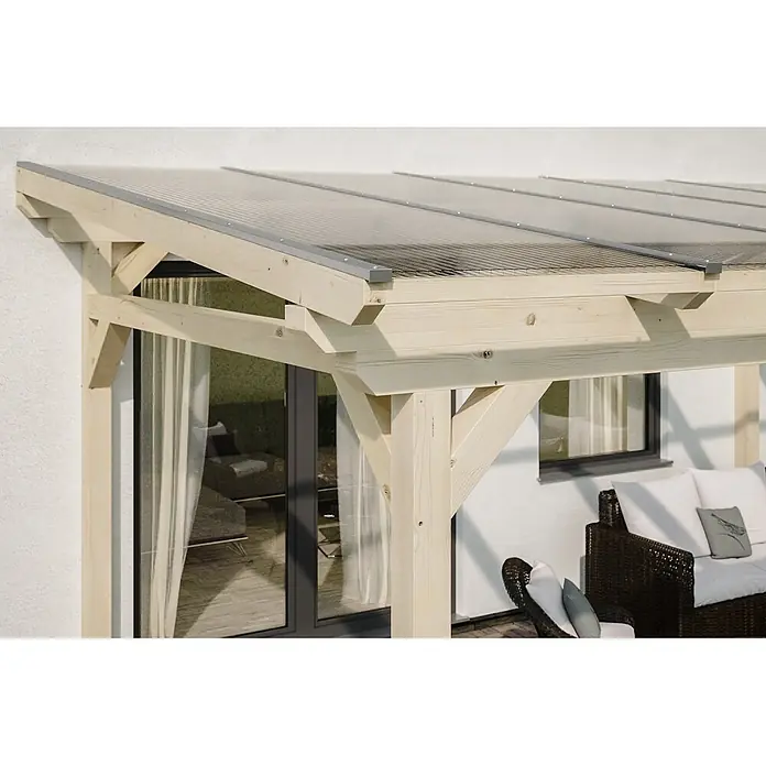 SKAN HOLZ Terrassenüberdachung Sanremo - B x T: 434 x 350 cm, Natur, Polycarbonat, Transparent - Holz-Pergola mit transparenten Dachelementen, an Hauswand montiert, überdacht einen Sitzbereich im Freien.